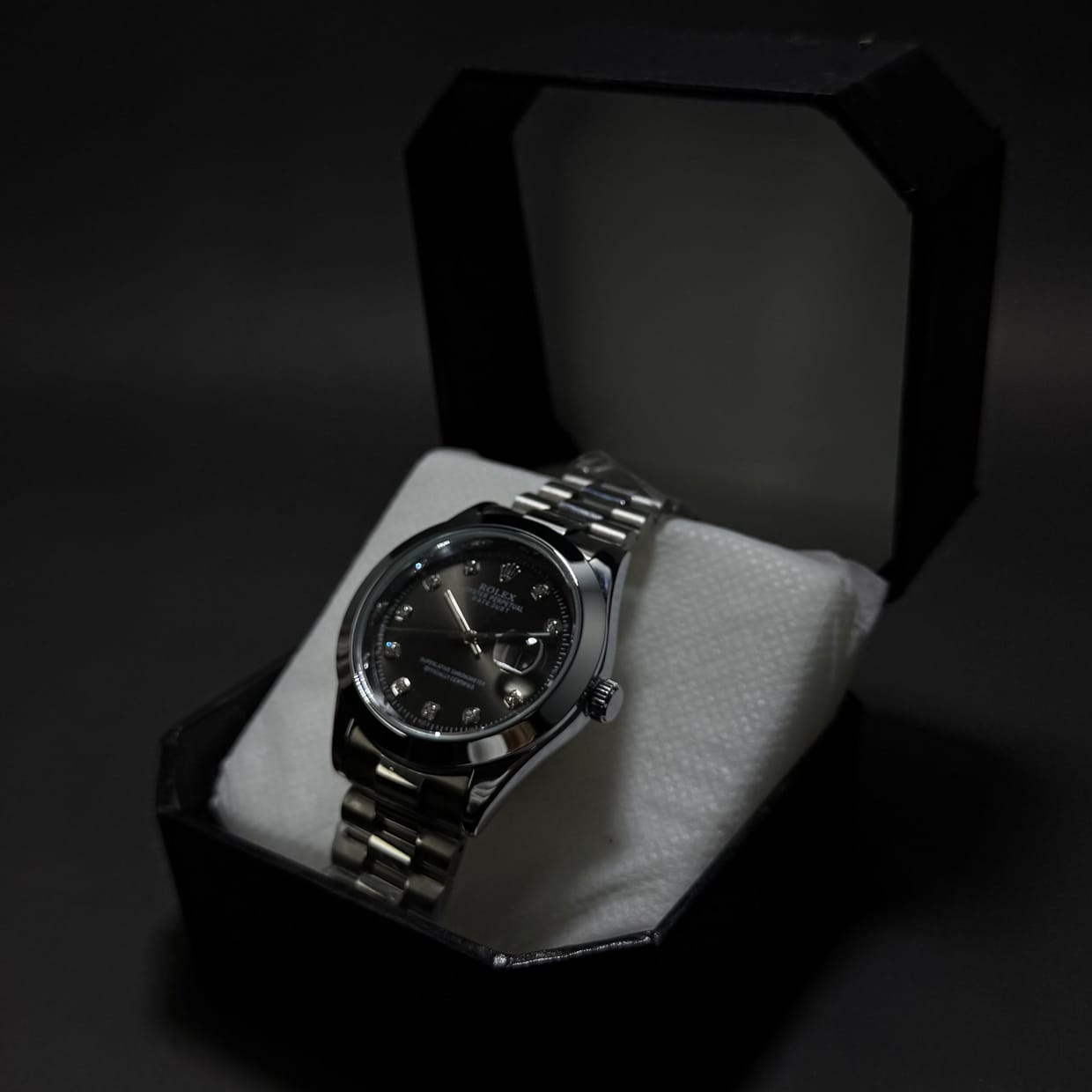 Rolex Black With date & Shine Surface